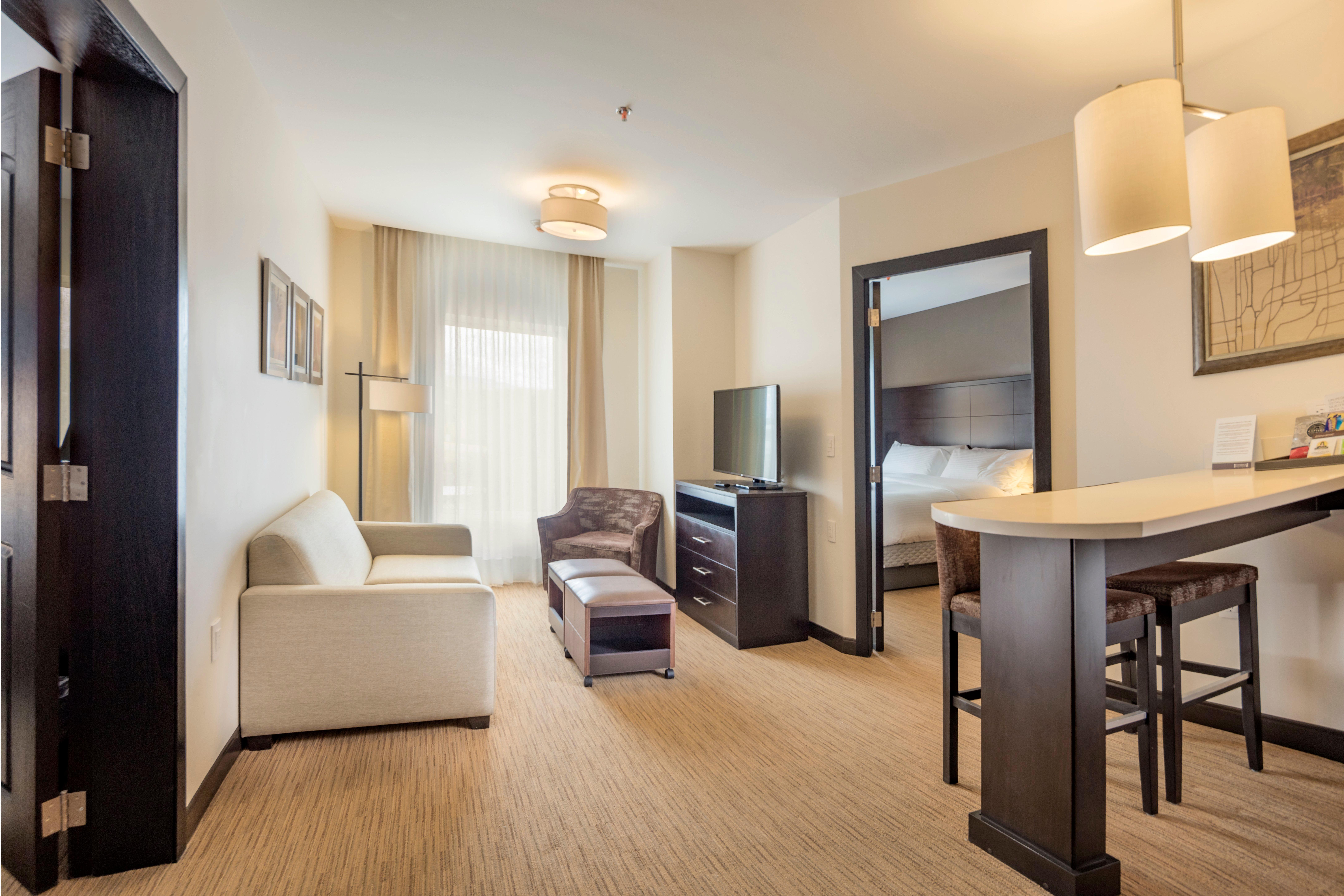 Staybridge Suites Silao By Ihg Exterior foto